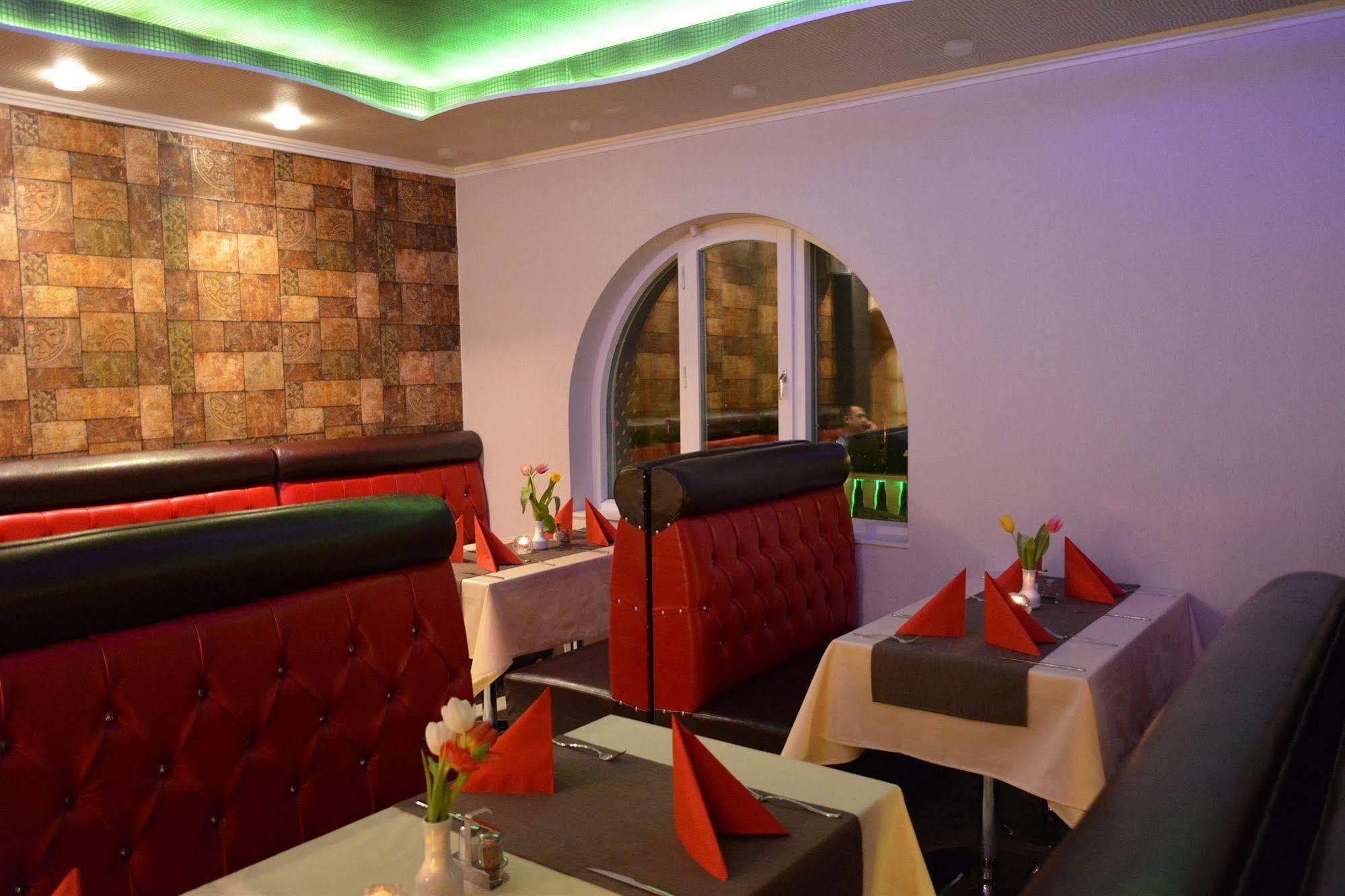 Hotell Angora Sollentuna Ngoại thất bức ảnh